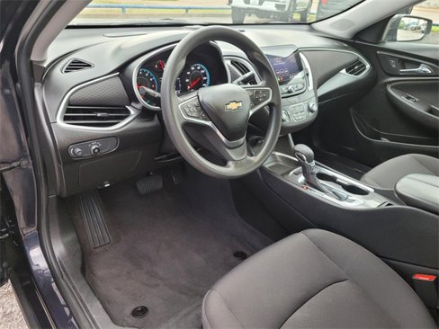 Used 2023 Chevrolet Malibu LT image 16