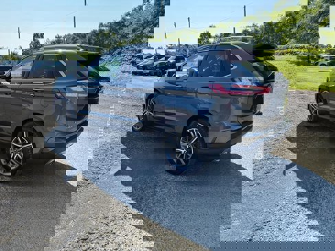 Used 2020 Ford Edge Titanium image 3