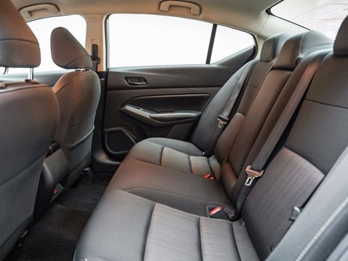 Used 2024 Nissan Altima 2.5 SV image 19