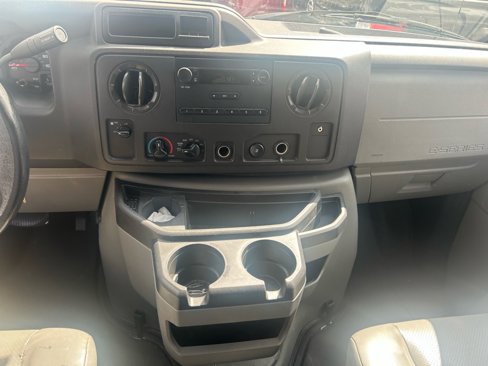 Used 2014 Ford E-150 and Econoline 150 w/ Power Group image 11
