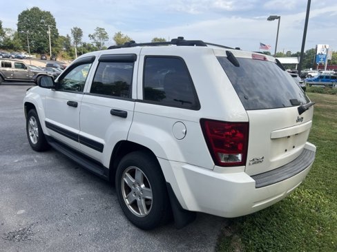 Used 2006 Jeep Grand Cherokee Laredo w/ Cargo Convenience Group image 4