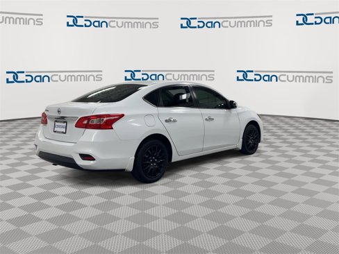 Used 2017 Nissan Sentra S image 8