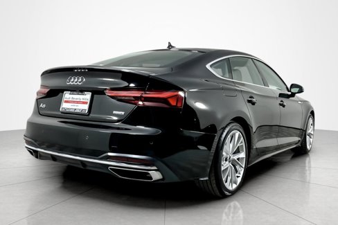 Used 2022 Audi A5 2.0T Premium image 5
