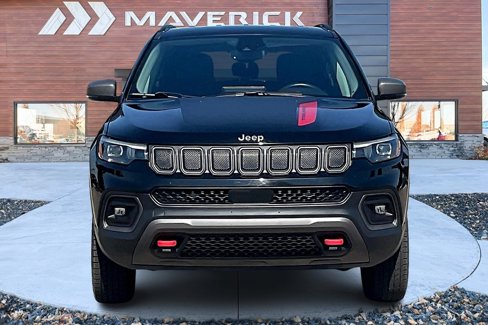 Used 2022 Jeep Compass Trailhawk w/ Trailhawk Elite Group image 2