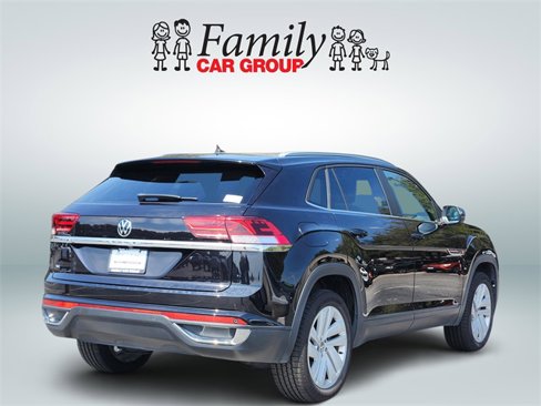 Used 2021 Volkswagen Atlas Cross Sport SE image 4