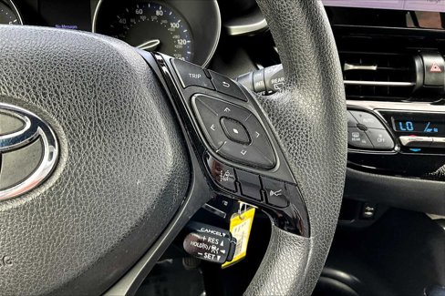 Used 2019 Toyota C-HR LE image 24