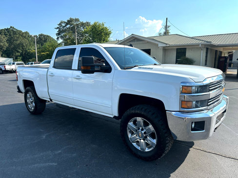 Used 2016 Chevrolet Silverado 2500 LT w/ LT Convenience Package image 3