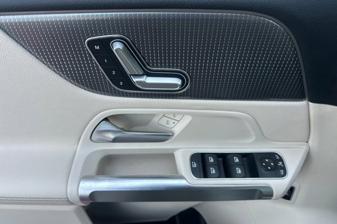Certified 2021 Mercedes-Benz GLB 250 image 11