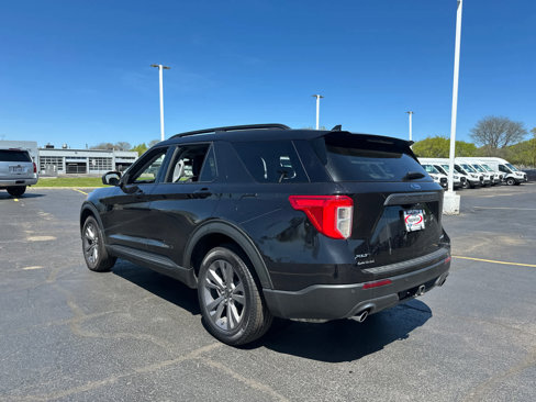 Used 2021 Ford Explorer XLT w/ Equipment Group 202A image 6