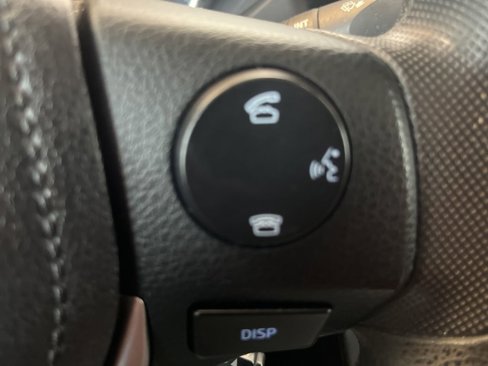 Used 2015 Toyota Corolla LE image 16
