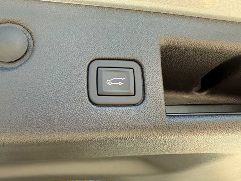 Used 2024 Chevrolet Equinox LT image 33