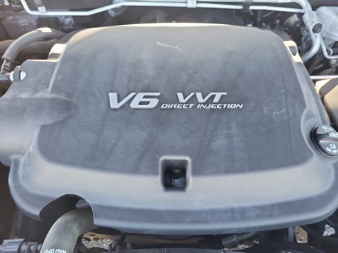 Used 2018 Chevrolet Colorado Z71 image 30