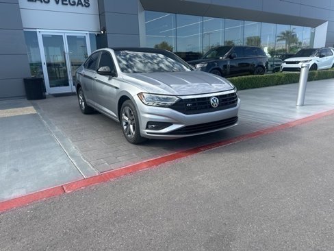 Used 2019 Volkswagen Jetta R-Line image 3