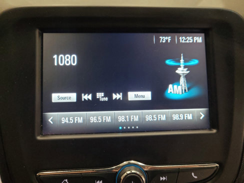 Used 2018 Chevrolet Equinox LT image 25