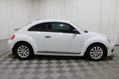 Used 2016 Volkswagen Beetle 1.8T S image 26