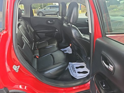 Used 2021 Jeep Compass Limited image 12