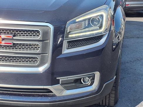 Used 2015 GMC Acadia SLT image 30