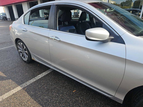 Used 2013 Honda Accord Sport image 7