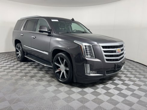 Used 2016 Cadillac Escalade Luxury image 6