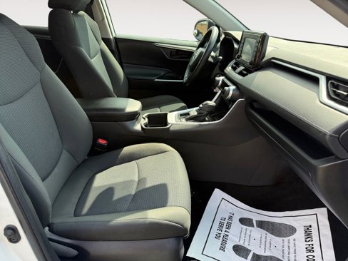 Certified 2022 Toyota RAV4 LE image 15