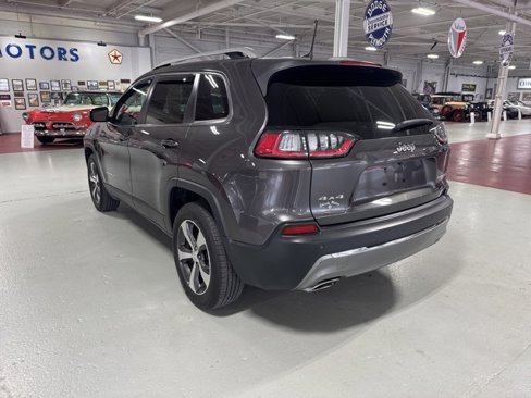Used 2019 Jeep Cherokee Limited image 3