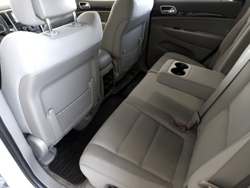 Used 2012 Jeep Grand Cherokee Laredo image 25