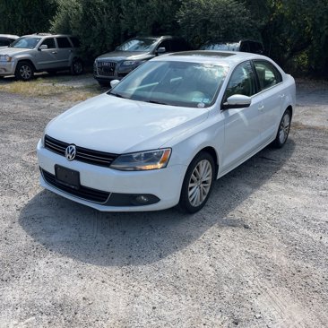 Used 2014 Volkswagen Jetta SEL image 2