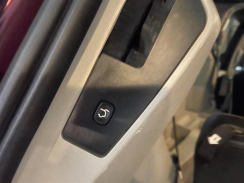 Used 2019 Dodge Grand Caravan SXT image 70