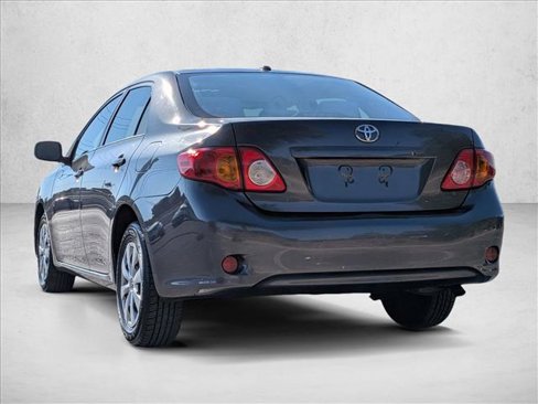 Used 2010 Toyota Corolla LE image 8