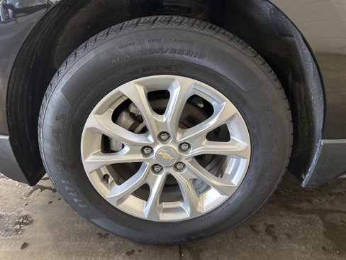 Used 2018 Chevrolet Equinox LT w/ Sun & Infotainment Package image 34