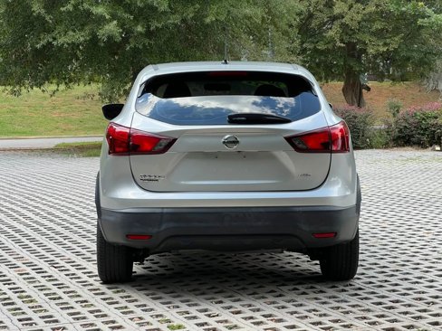 Used 2019 Nissan Rogue Sport S image 6