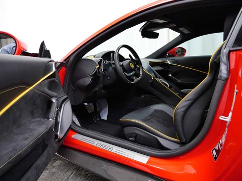 Certified 2023 Ferrari Roma image 14
