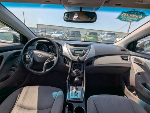 Used 2013 Hyundai Elantra GLS w/ Preferred Pkg image 12