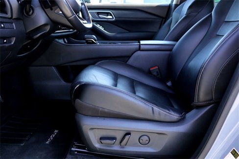 Used 2021 Nissan Rogue SL w/ Premium Package image 9