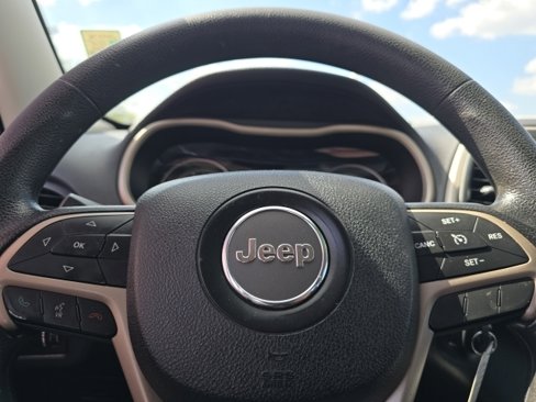 Used 2015 Jeep Cherokee Sport w/ Sport Appearance Group image 13