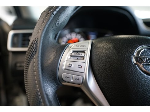 Used 2016 Nissan Rogue S image 22