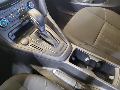 Used 2018 Ford Focus SE image 26
