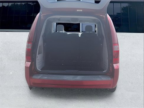 Used 2010 Dodge Grand Caravan SE image 7