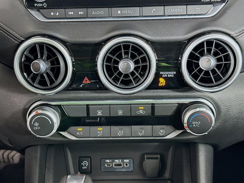 Used 2024 Nissan Sentra SV image 19