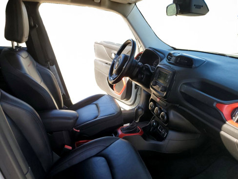 Used 2015 Jeep Renegade Trailhawk w/ Premium Leather Group image 16