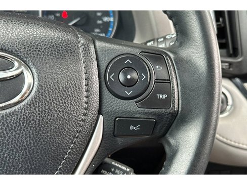 Used 2018 Toyota RAV4 XLE image 27