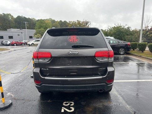 Used 2016 Jeep Grand Cherokee Limited w/ Luxury Group II image 3
