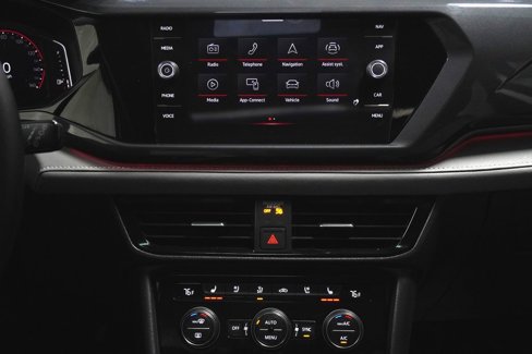 Used 2024 Volkswagen Taos SEL image 18
