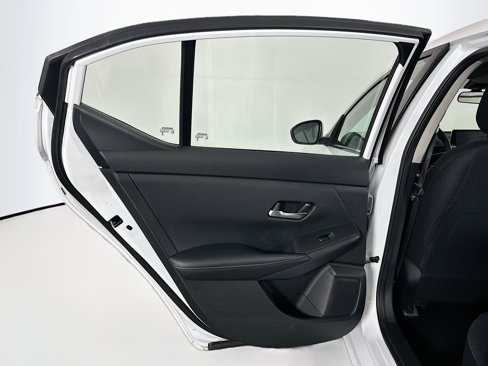 Used 2023 Nissan Sentra SV image 24
