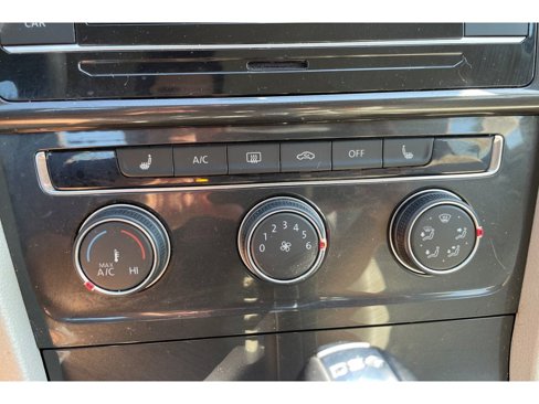 Used 2019 Volkswagen Golf Alltrack S image 27