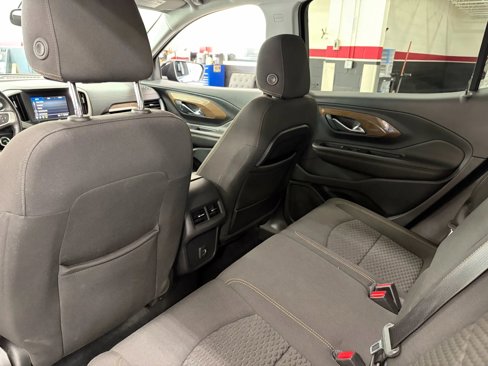 Used 2020 GMC Terrain SLE w/ LPO, Floor Liner Package image 22