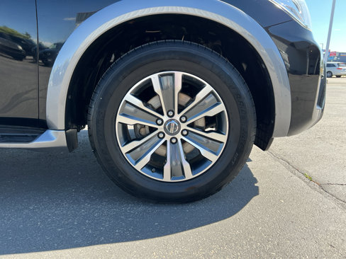 Used 2018 Nissan Armada SL w/ Moonroof Package image 19