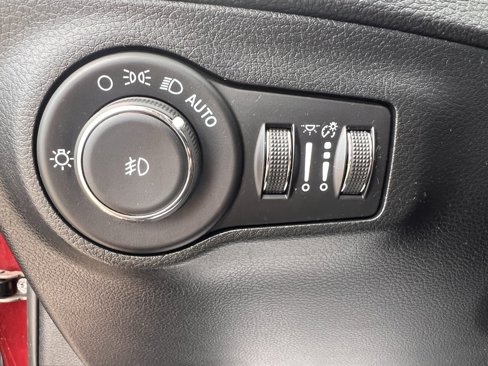 Used 2021 Jeep Compass Limited image 15