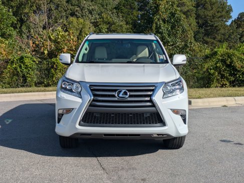 Used 2018 Lexus GX 460 image 2