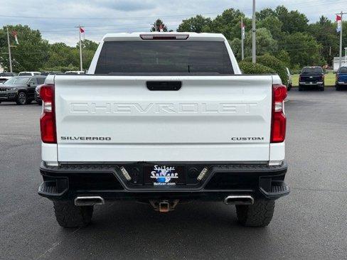 Used 2019 Chevrolet Silverado 1500 Custom Trail Boss w/ Custom Convenience Package image 6